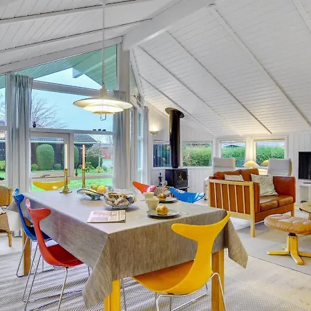 Holiday home Eivor - 500m From The Sea In Sealand By Interhome *